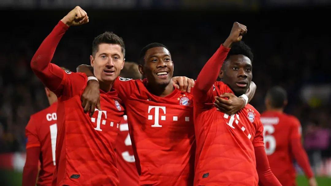  切尔西锋线告急，奥巴梅扬转投巴萨  